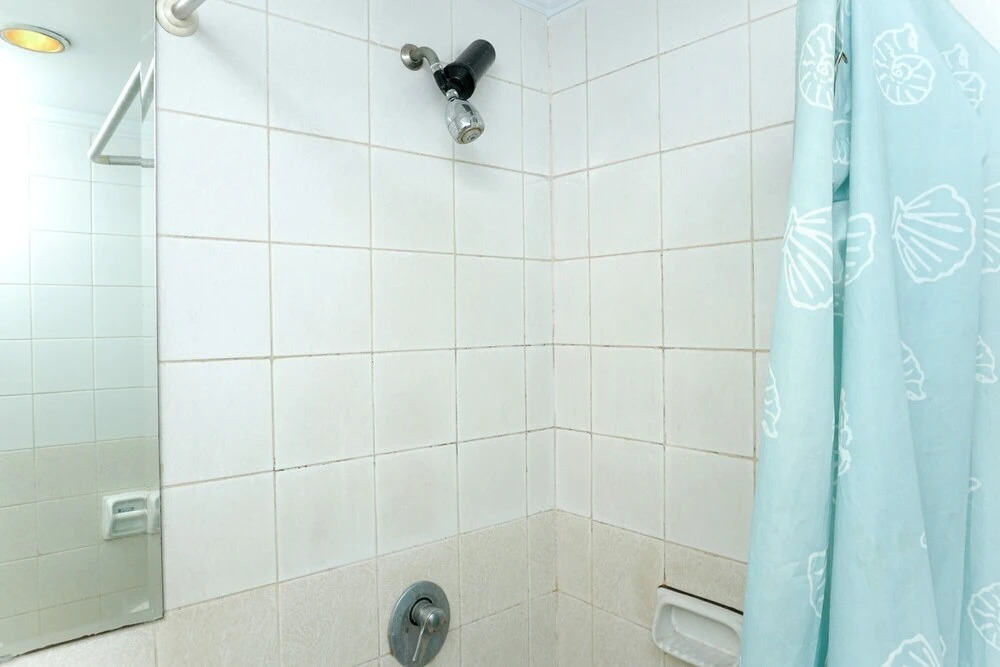 Best Price 3BR at Batavia Apartment