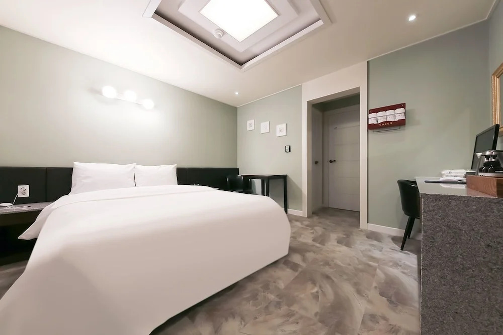 Cheongju Tomato Hotel