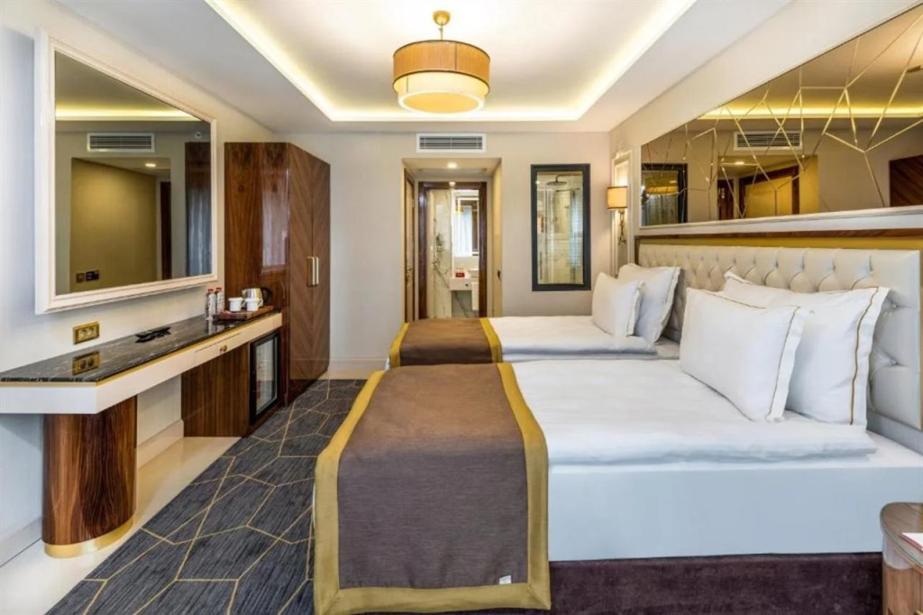 Beethoven Senfoni Hotel