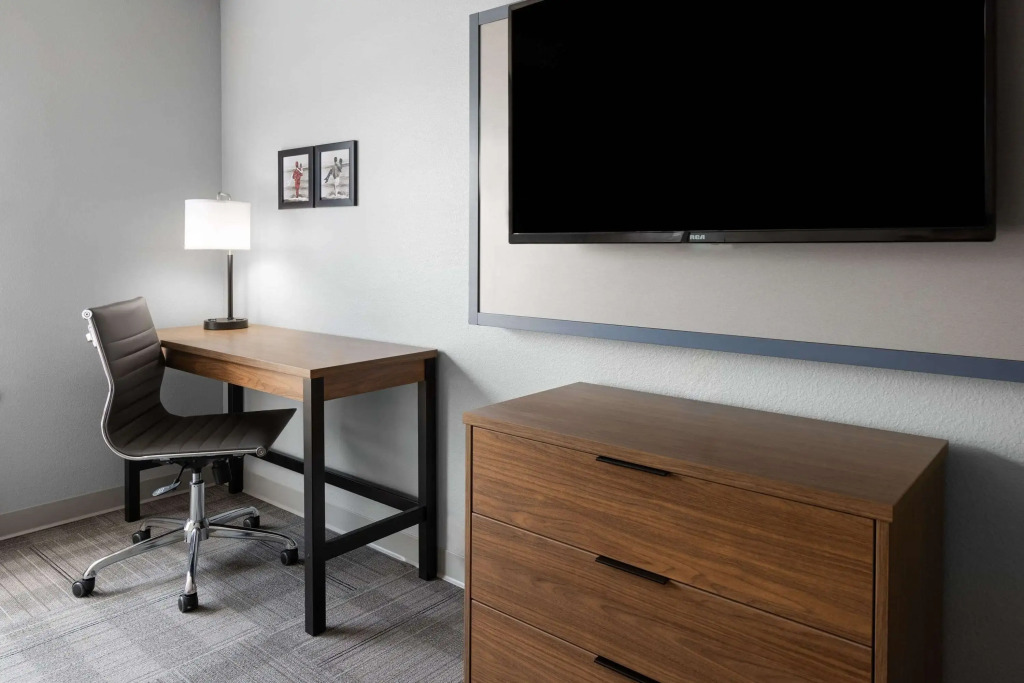 Days Inn by Wyndham Iron Mountain