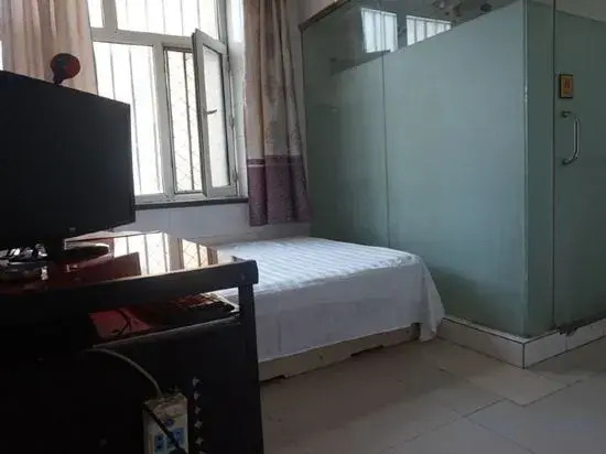 Xuefu E-sports Hotel (Jiamusi University)