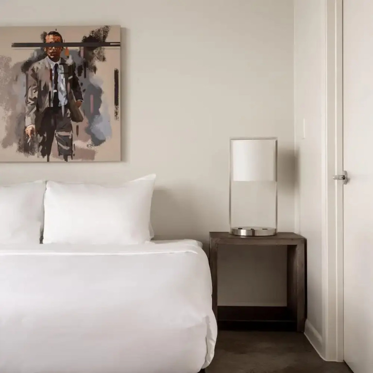 Kasa Spacious 1BD With Private Balcony 2nd Street