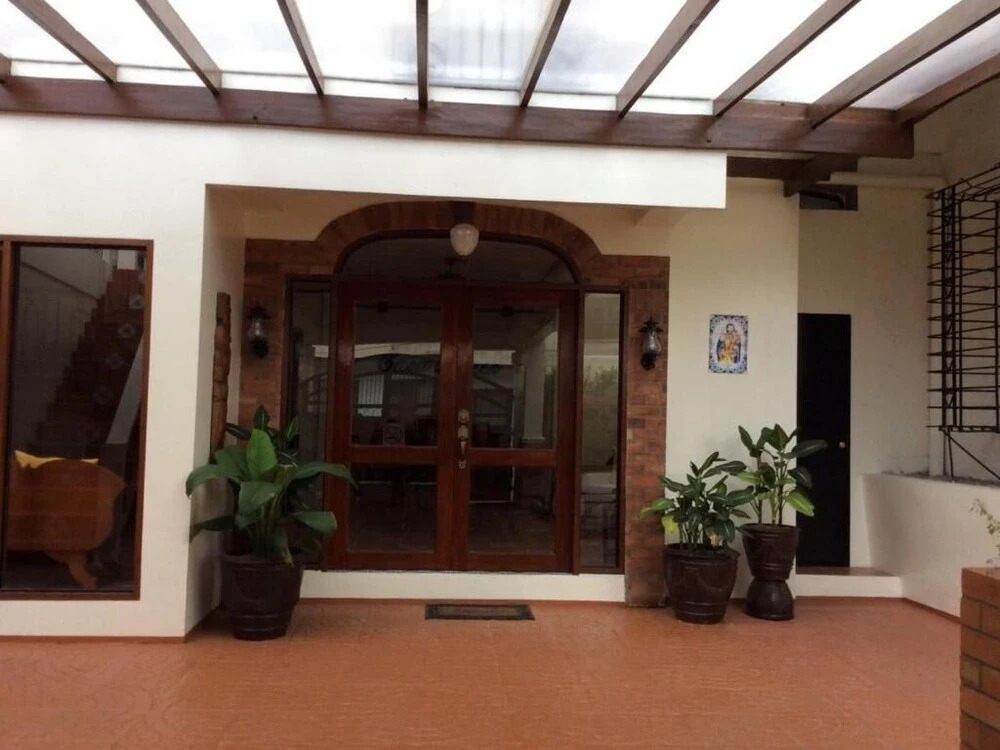Casa Roces