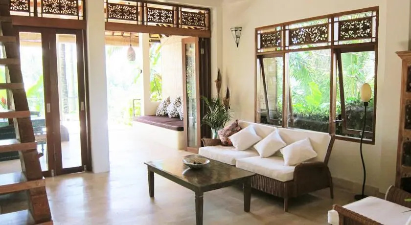 Sanggingan Cliff Side Villa
