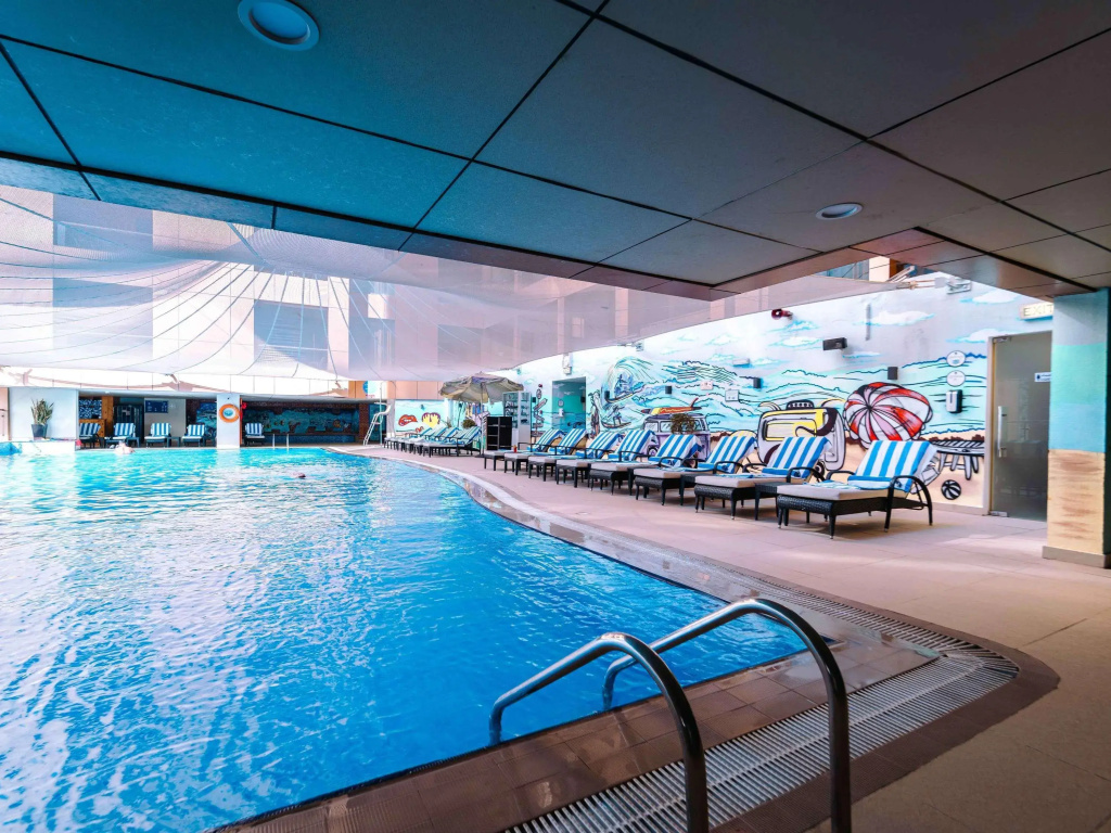 Отель Mercure Dubai Barsha Heights Hotel Suites And Apartments