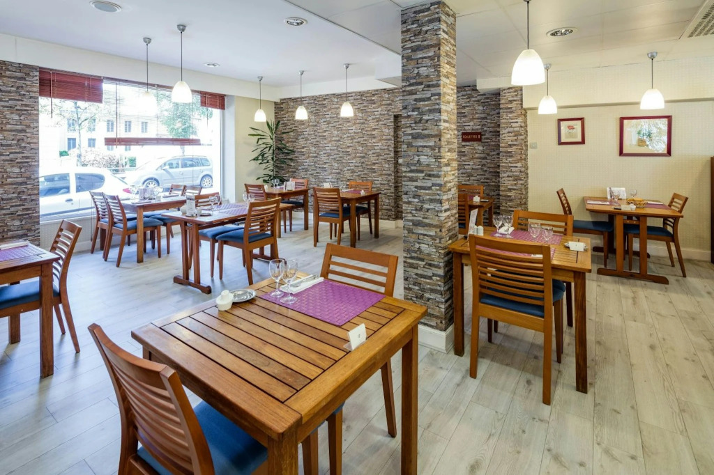 Noemys Neris Montlucon - hotel restaurant