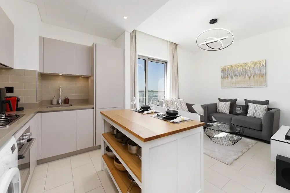 Maison Privee - Modern & Chic Retreat 10min from Downtown Dubai