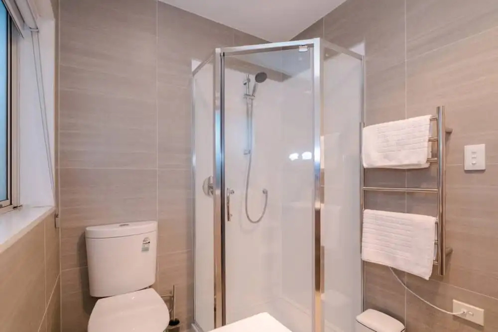 Windsor Park Spacious & Modern 3 bedrooms House