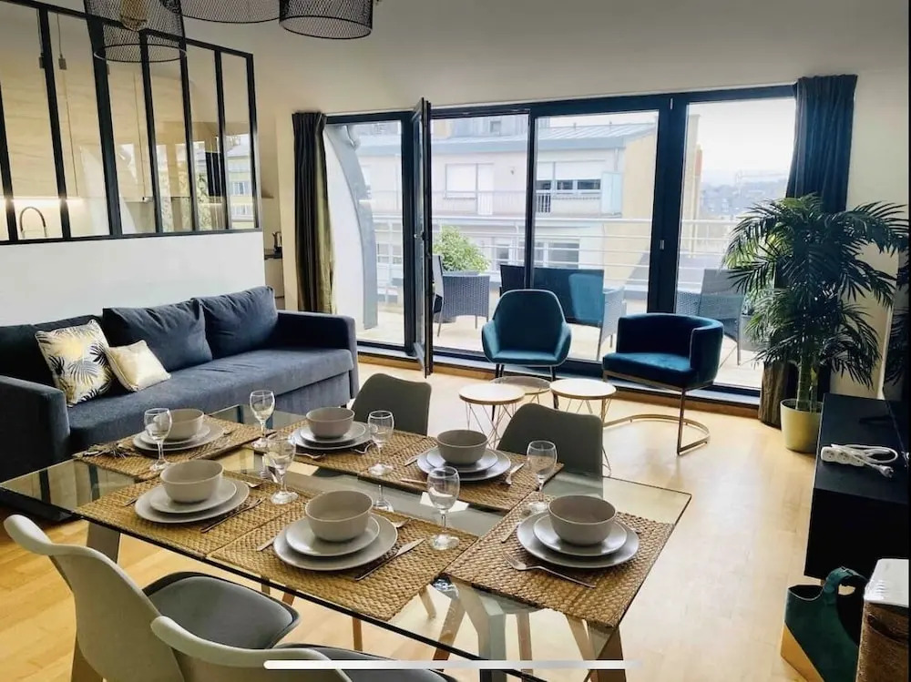 Large Retro Chic Flat 100m2 in City Center - Parking