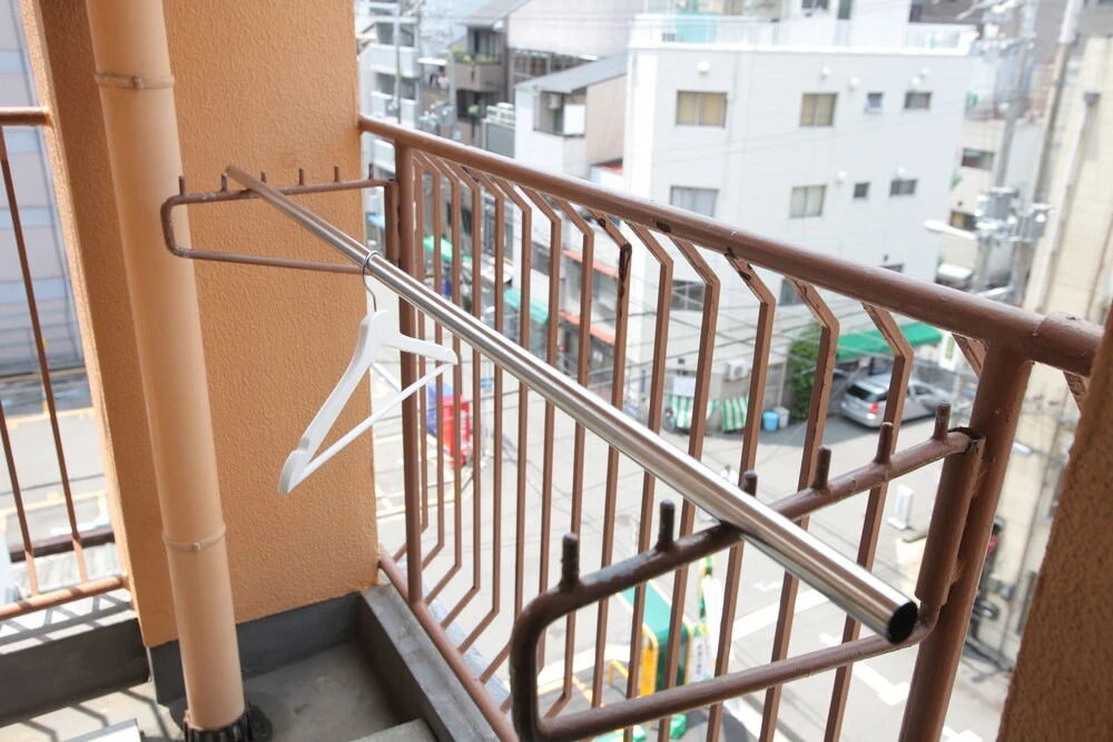 Alex's Home KUROMON