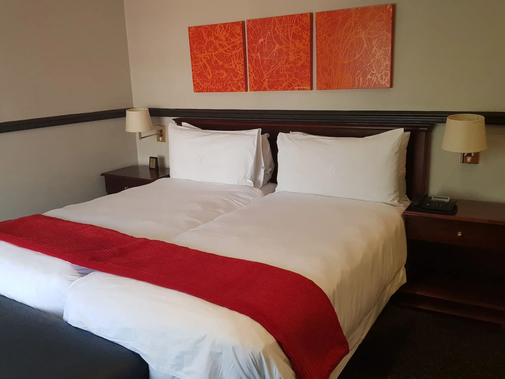 Court Classique Suite Hotel