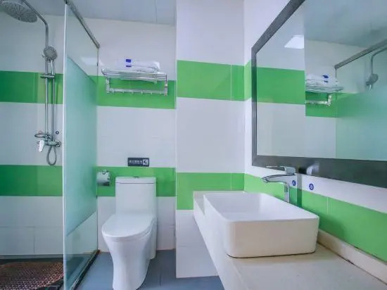 7Days Inn Wuhan Jiangxia District Shiji Square Branch