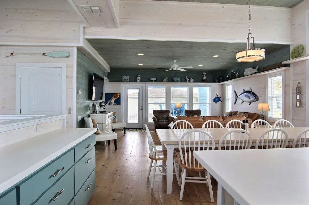 Lucky Enough Vw48 4 Bedrooms 3.5 Bathrooms Home