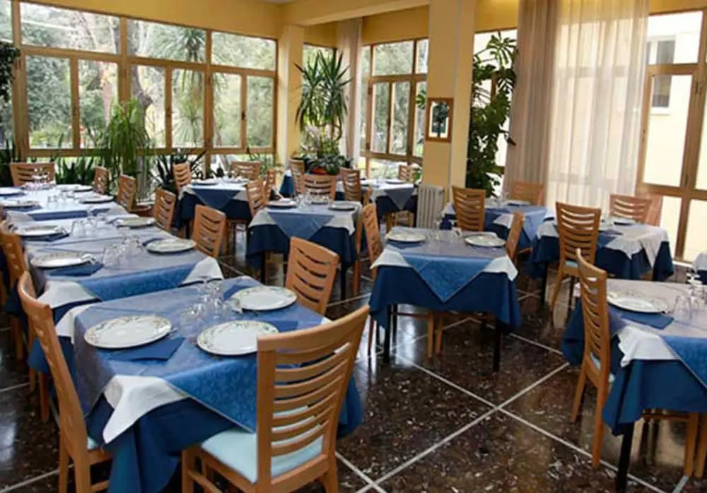 Hotel Athena