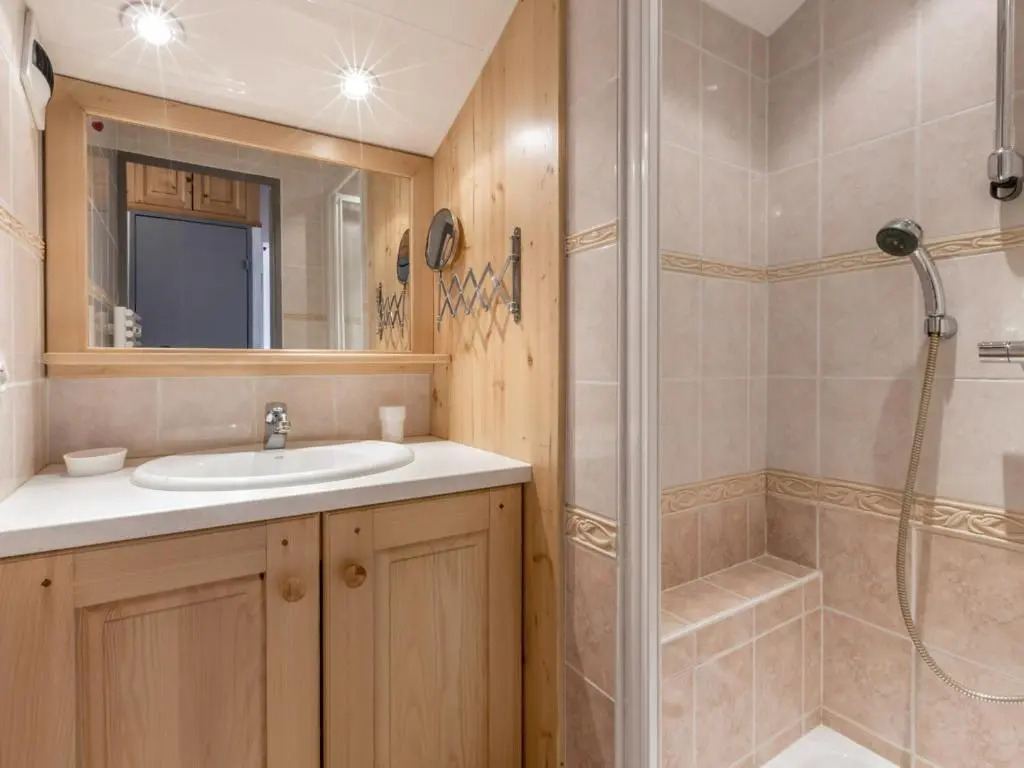 Appartement 3 pièces 6 pers, près commerces, animaux admis - FR-1-304-35