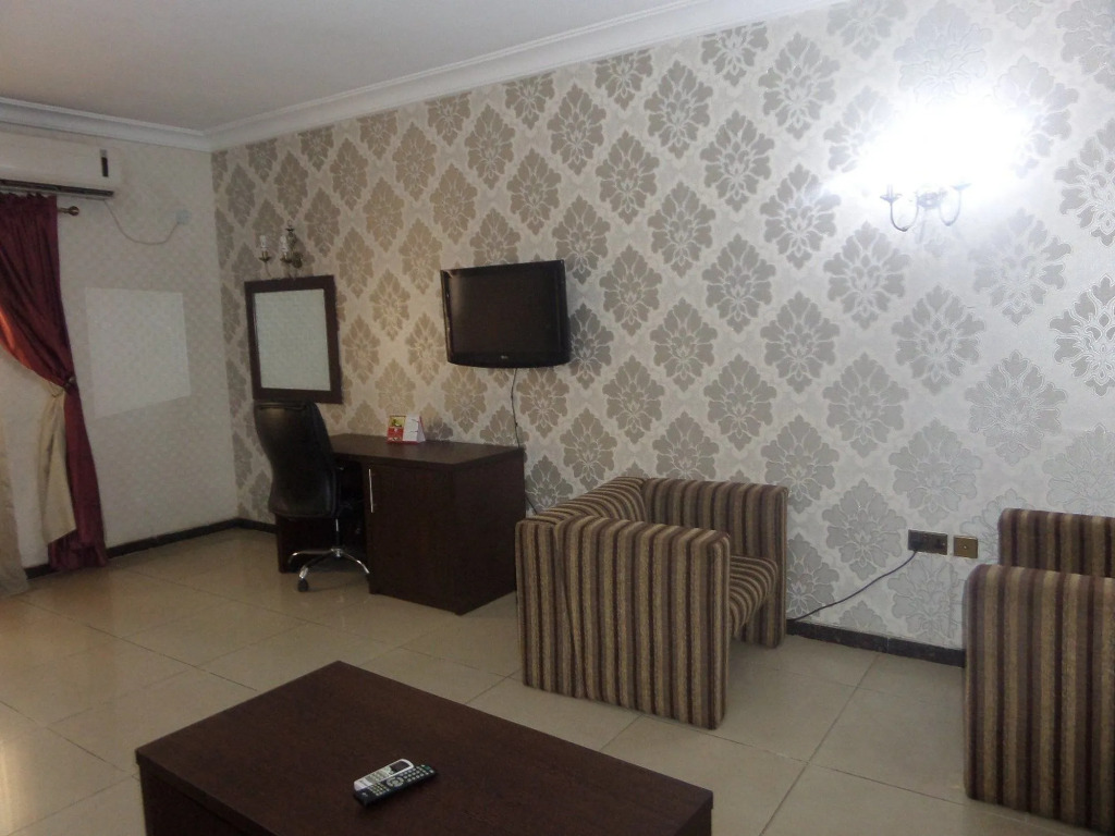 Savannah Suite Hotel Garden Gwarinpa