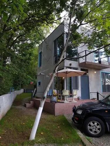 Modern House In Tskneti
