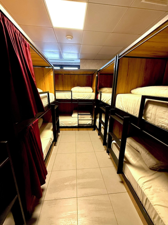 PALOMERAS Coliving & Coworking