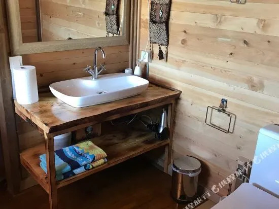 Shambala Lodge Hotel