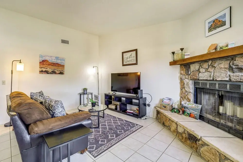 Sedona Condo on Golf Course w/ Pool Access!