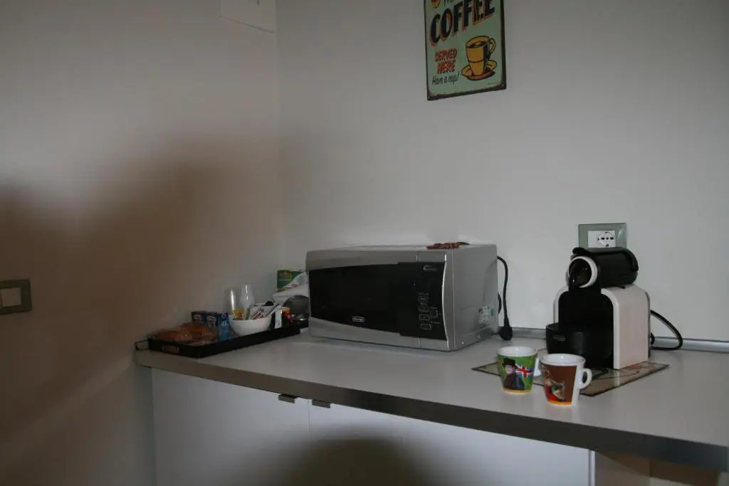 B&B Mini Hotel Incity-close train station and port
