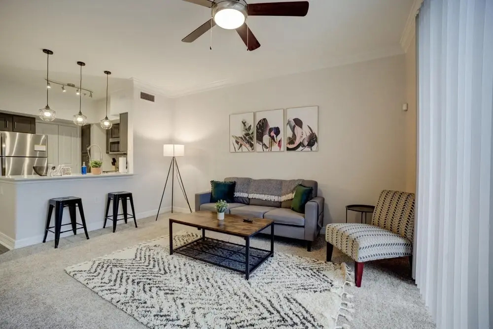 Apartments near Houston Medical Center & Rice University by Frontdesk