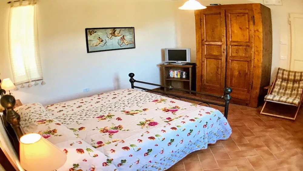 Villa Mariannasleeps 25spoleto 7 Milesrome 1 Hr