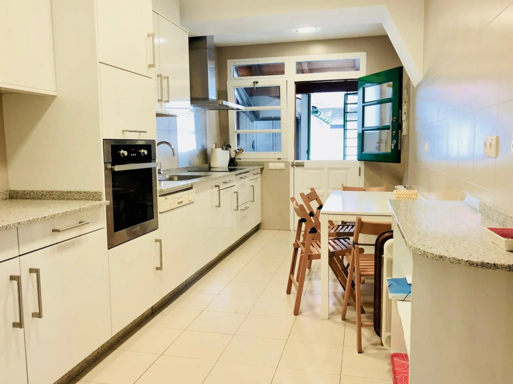 Covas Seabreeze Cottage