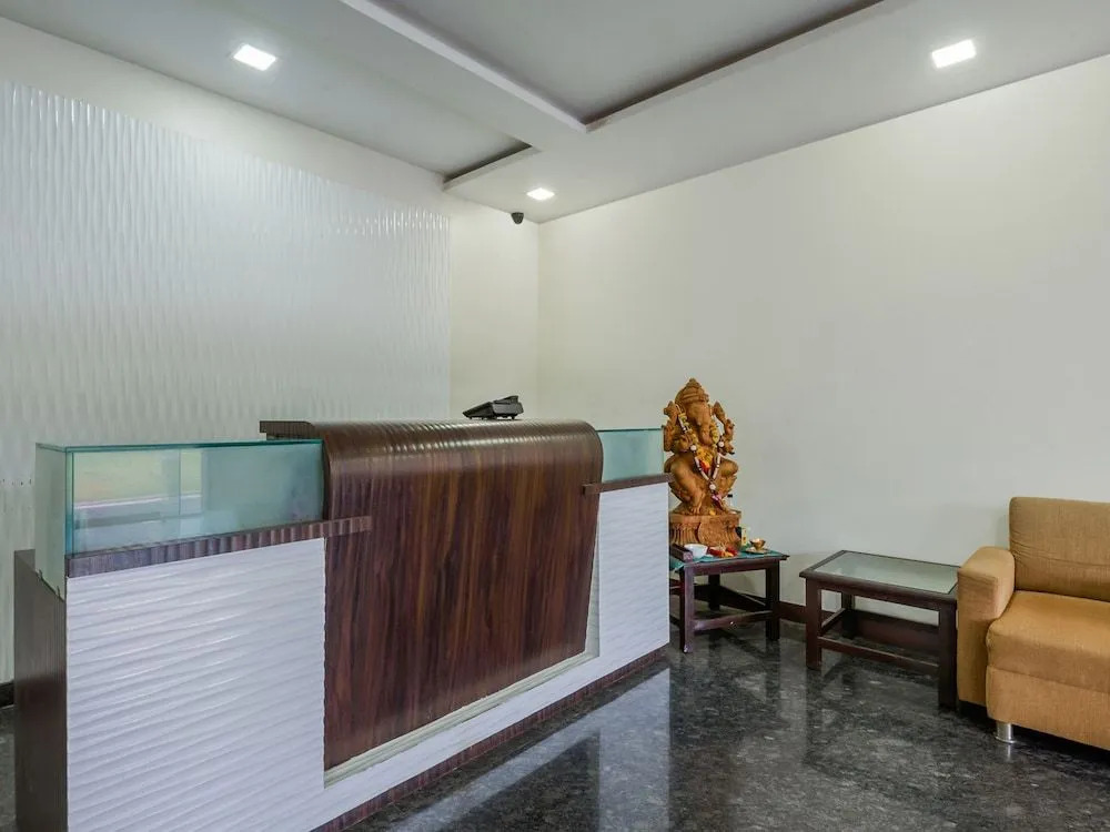 OYO 22349 Hotel Rainbow Inn