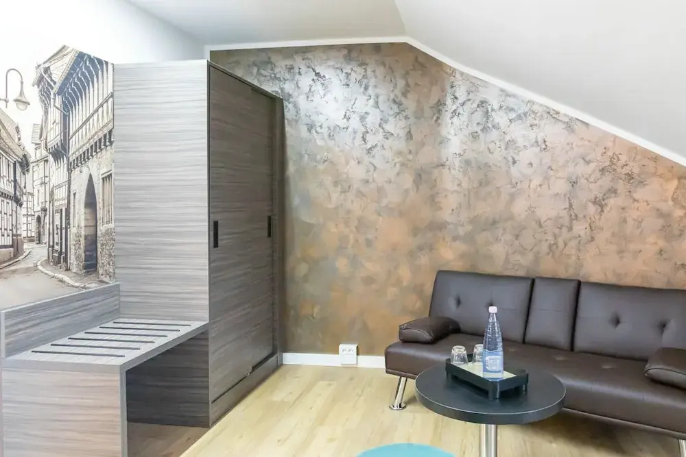 Central Hotel & Lounge Adult Only