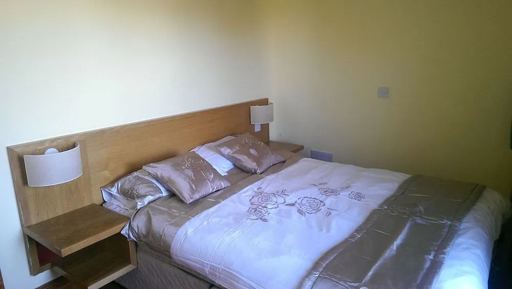 Dunbur Lodge