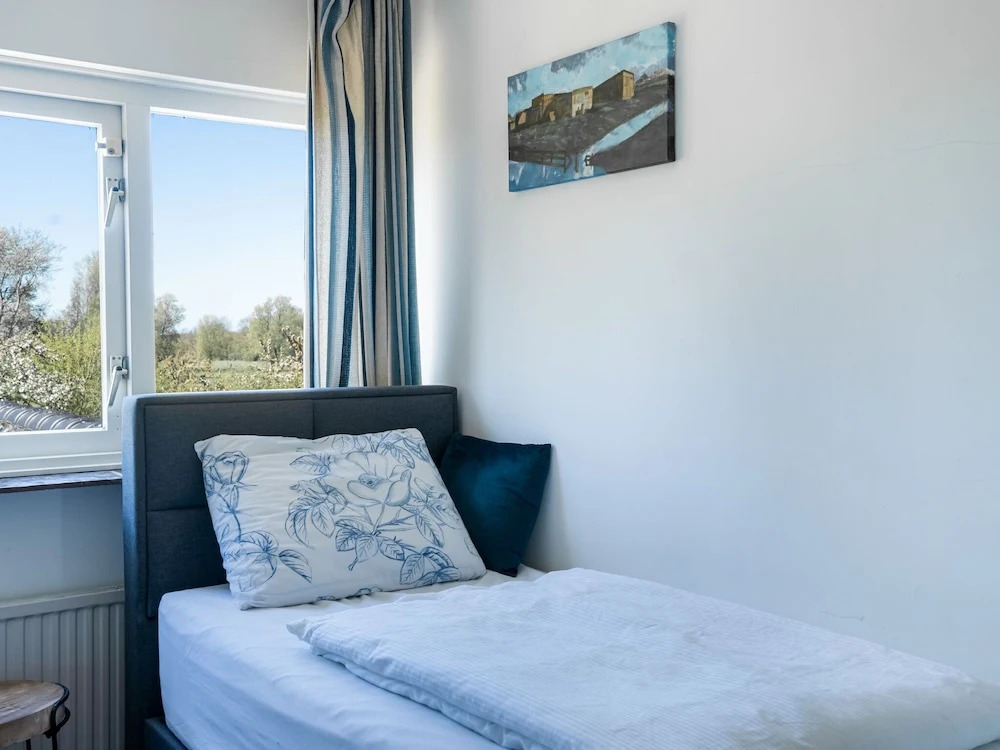 Scenic Villa Near Bergen Close to the sea