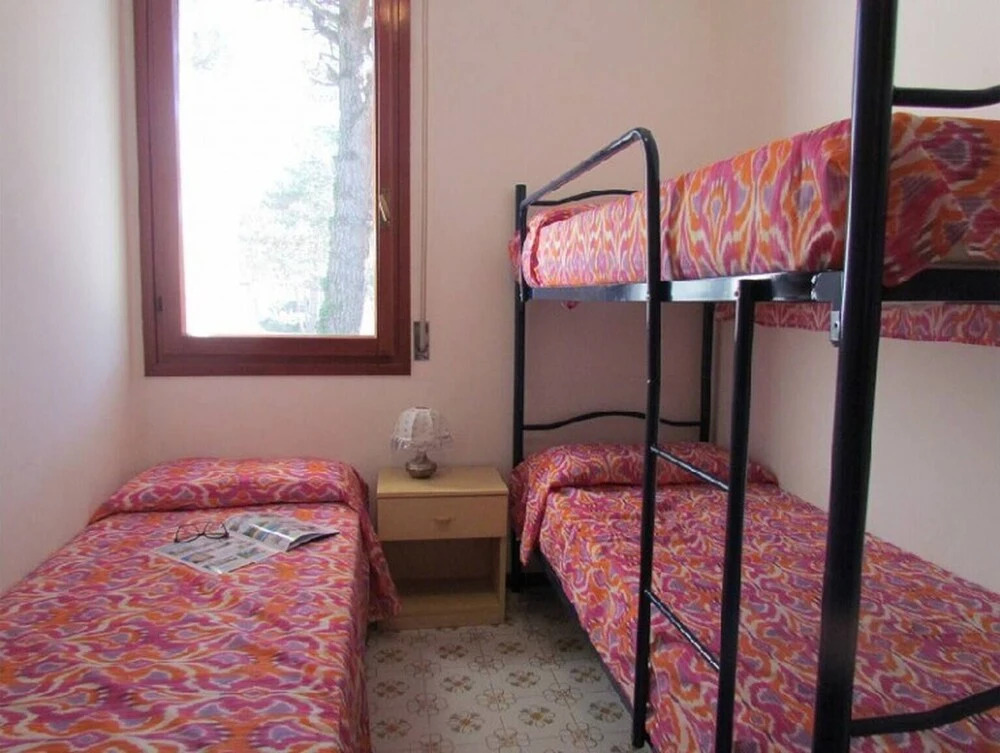 Three-room apartment in a nice villa with garden - Beach Place Included