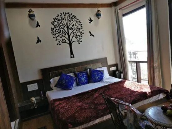 Hotel Ahuja
