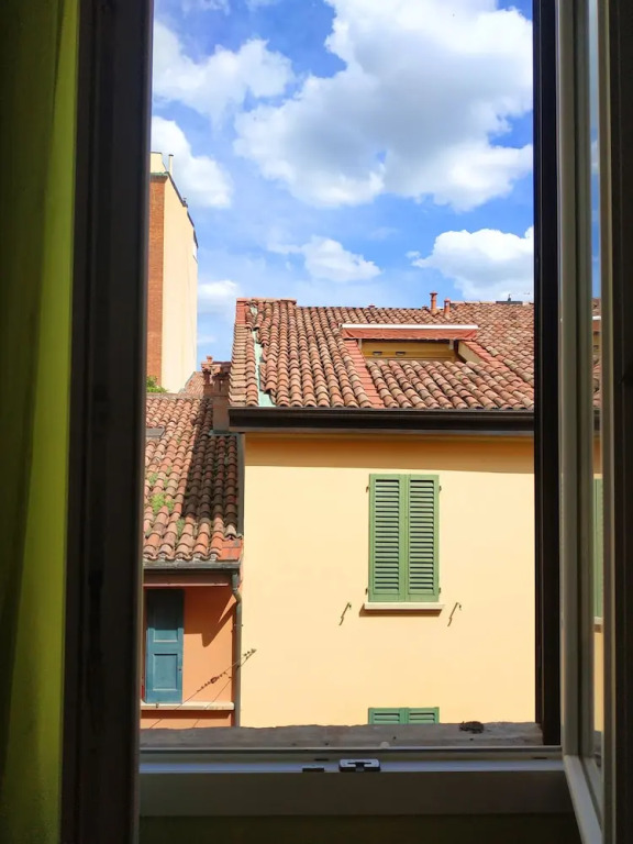 Qui Sentirai Il Battito Pulsante Di Bologna