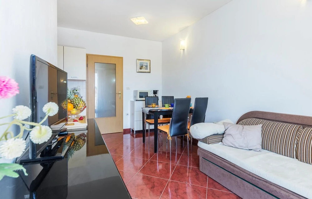Stunning Apartment in Pula With Wifi and 2 Bedrooms