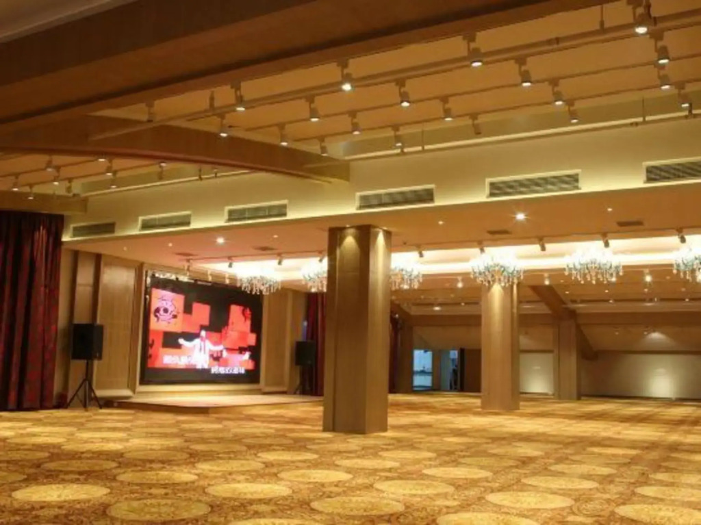 Baina Yantai Mountain Hotel (Beijing Wukesong Wanfeng Road)