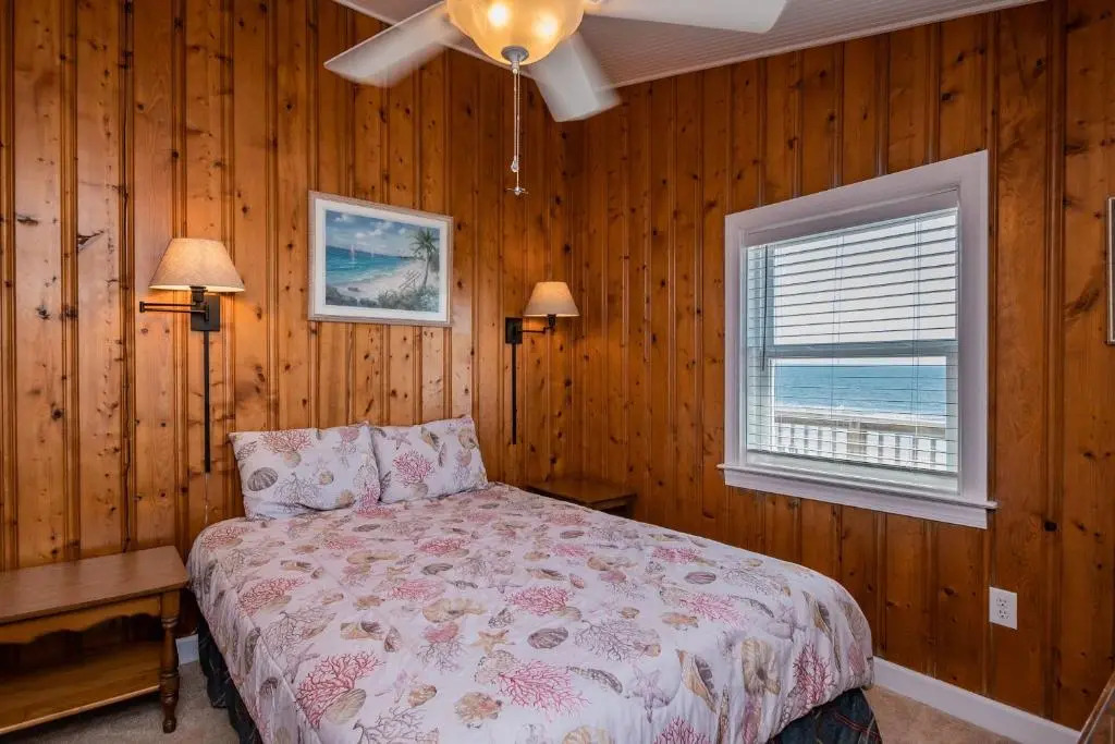 Windward Mark by Oak Island Accommodations