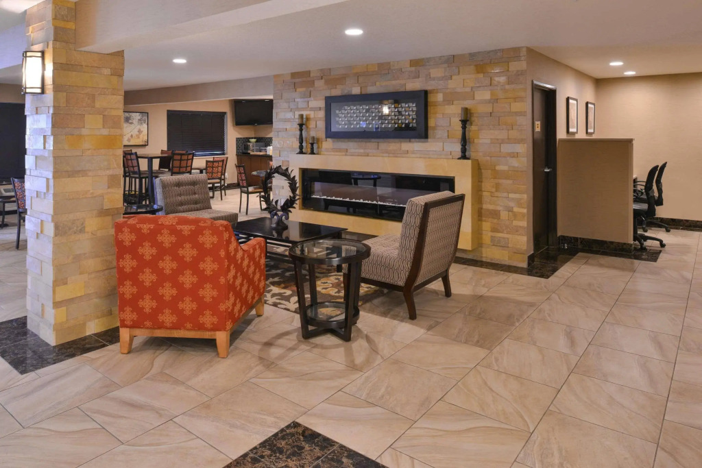 Best Western Woodland Inn
