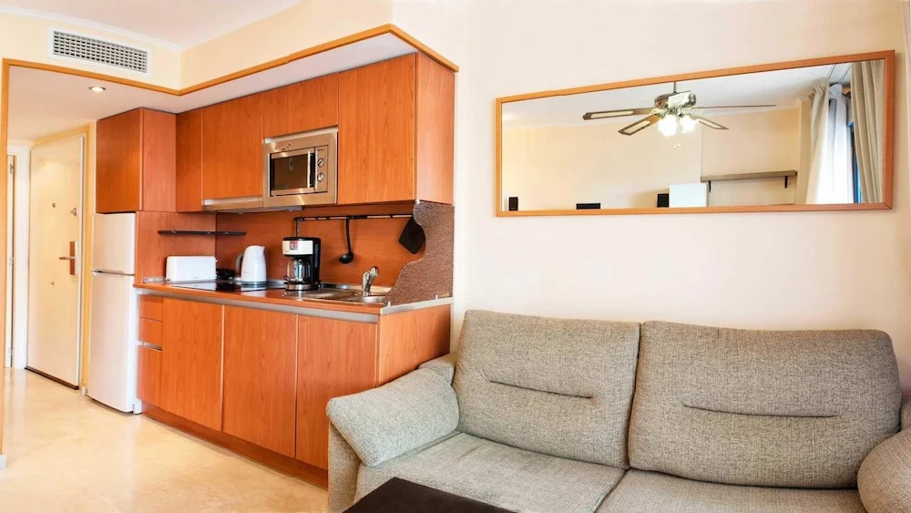 Benalmadena 2 - Modern Apartment 100 m to the Beach