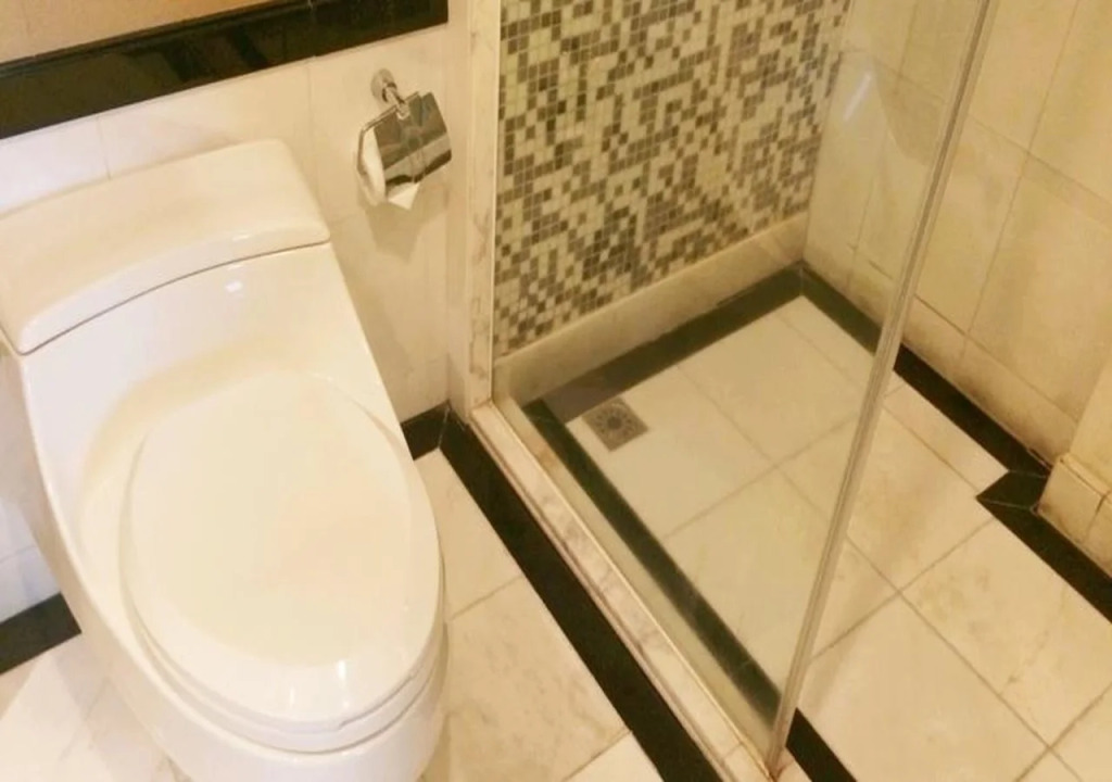 Royal Suites & Towers