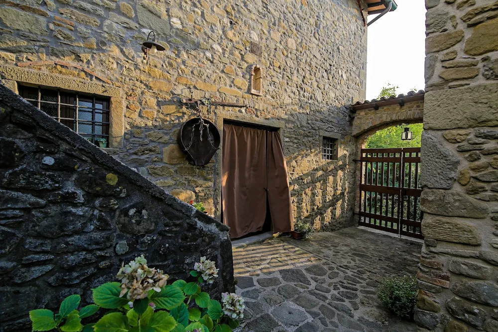 Il Nido - Private villa with pool and jacuzzi
