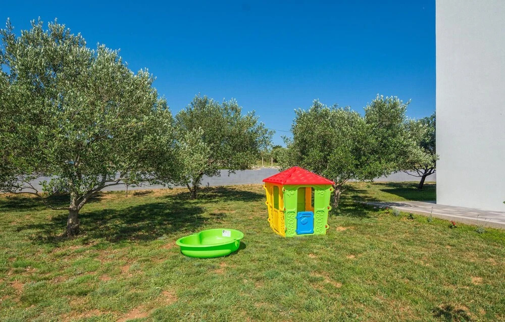 Beautiful Home In Vrsi