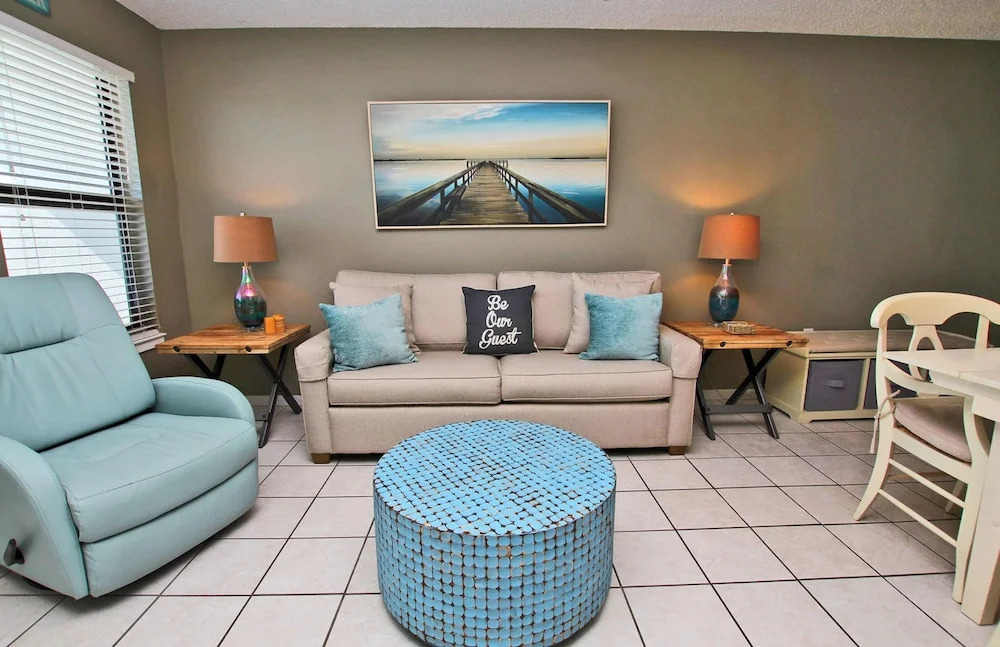 Island Sunrise 264 by Youngs Suncoast