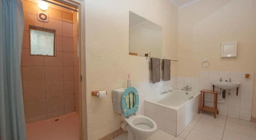 Ingwe Guesthouse
