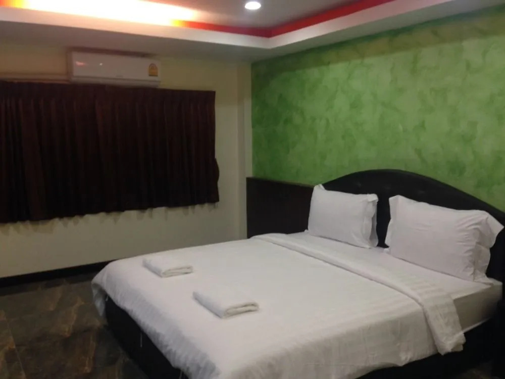 Me Suk Grand Hotel