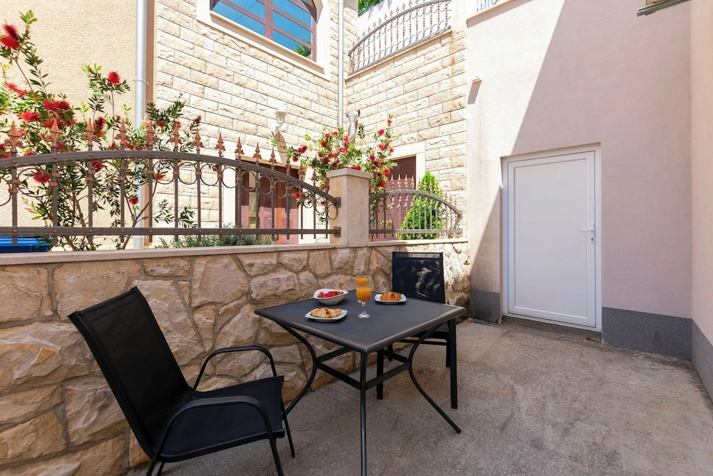 Apartments Danijela