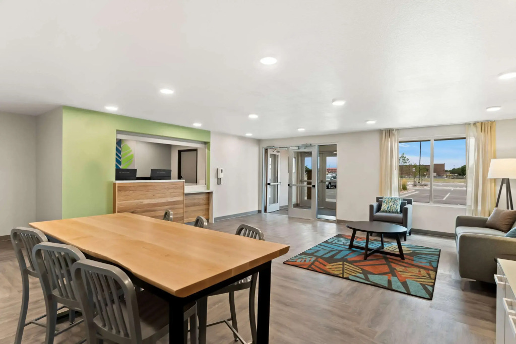 WoodSpring Suites Denver Commerce City