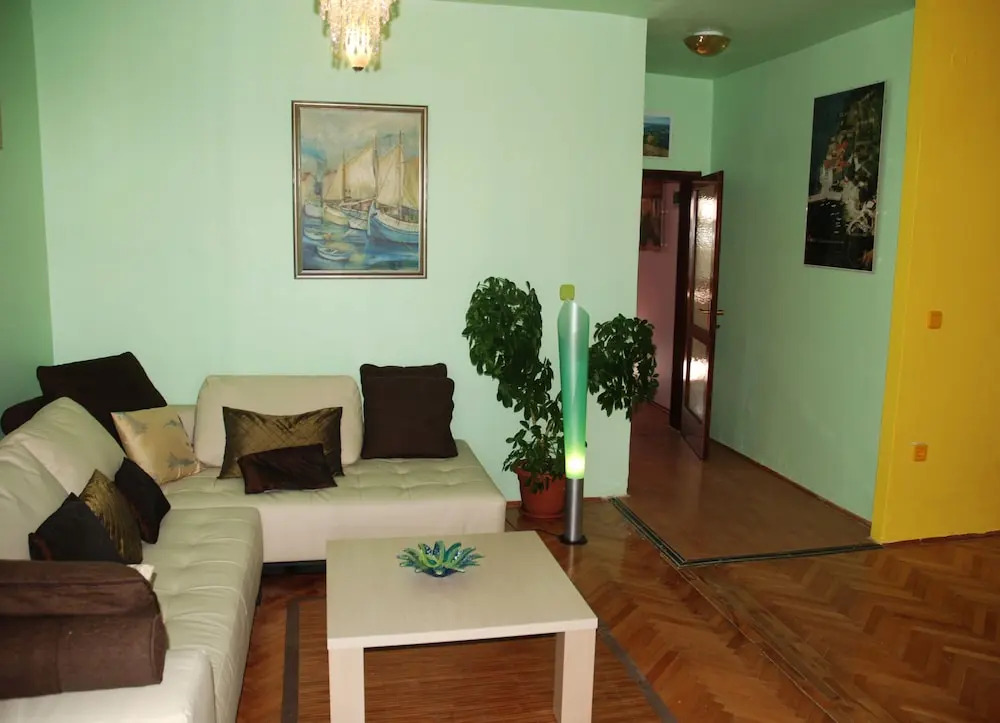 Family house Sutivan