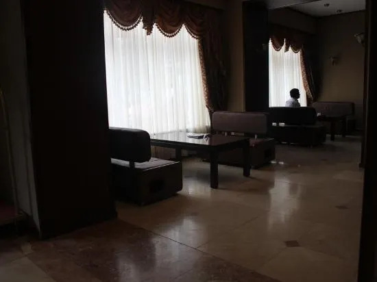 Hotel Empire